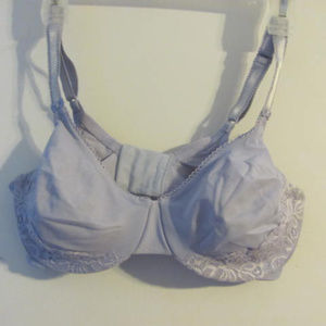 Woman's Olga Underwire bra